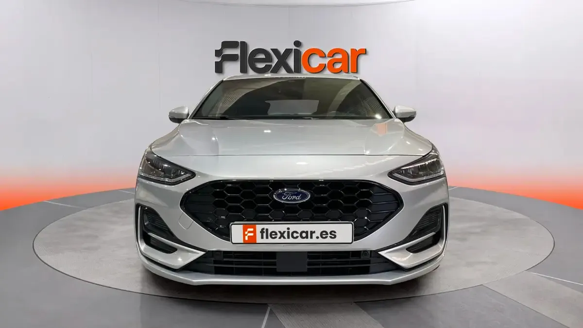 Usado Ford Focus ST-Line 125 CV (91 kW) 2023 Gris Berlina