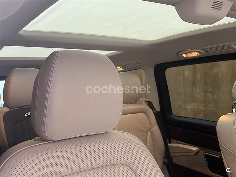 Begagnad Mercedes V300 Avantgarde 239 HK (175 kW) 2020 Svart Minibuss
