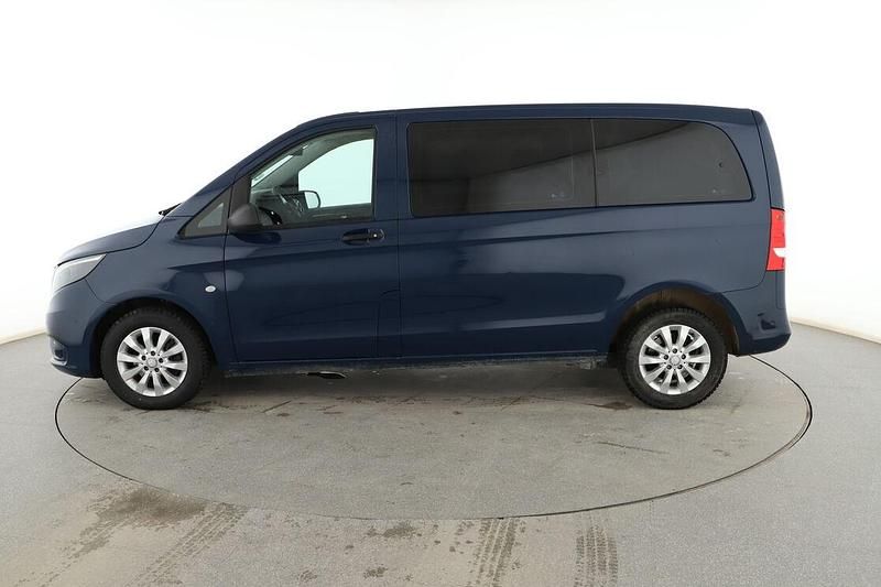 Usado Mercedes Vito 135 CV (99 kW) 2017 Azul Van