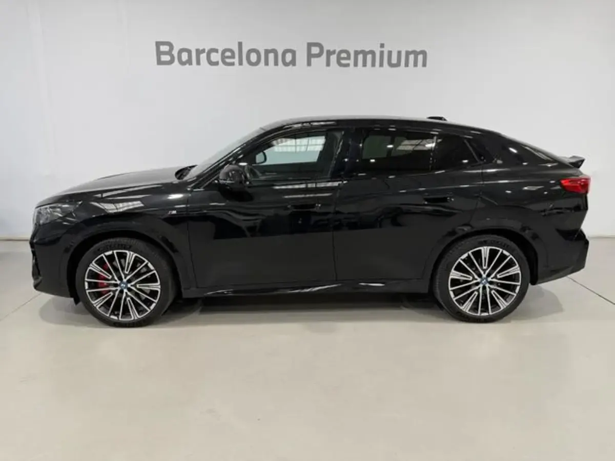 Usado BMW iX2 Comfort Edition 230 kW (313 CV) 2024 Negro SUV