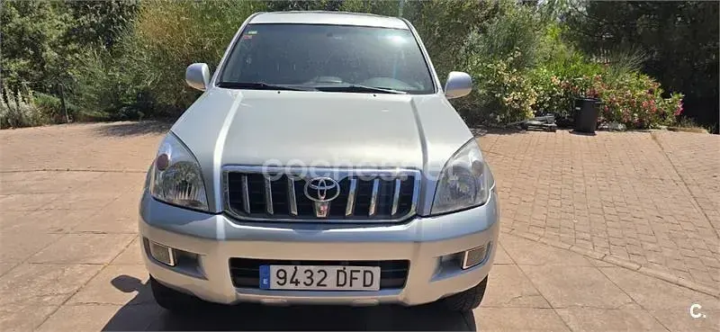 Usado Toyota Land Cruiser 163 CV (119 kW) 2005 Gris / plata SUV