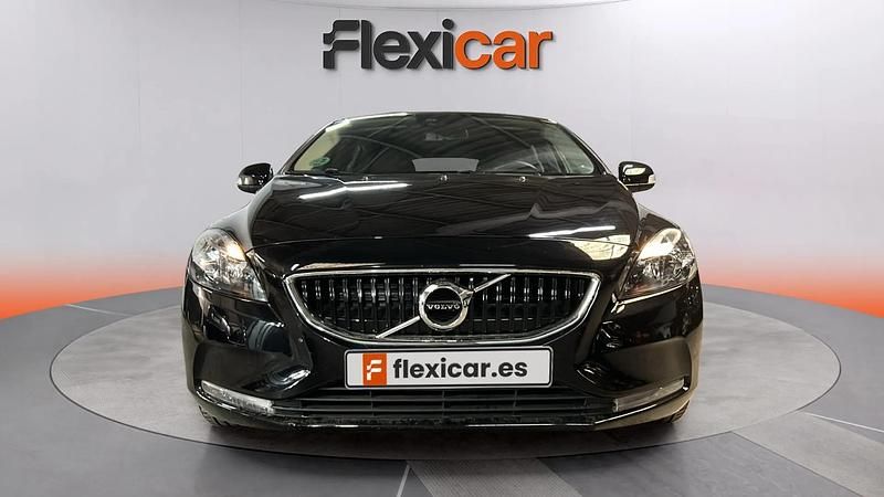 Usado Volvo V40 Momentum 122 CV (89 kW) 2018 Negro Familiar