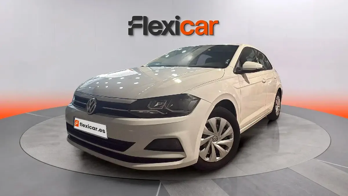 Usado VW Polo R-line 75 CV (55 kW) 2018 Blanco Utilitario