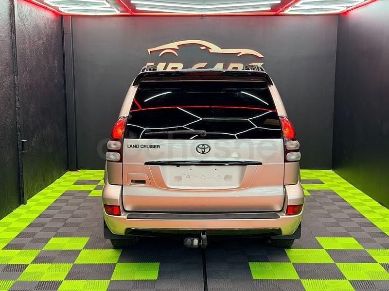 Usado Toyota Land Cruiser 173 CV (127 kW) 2009 Beige SUV