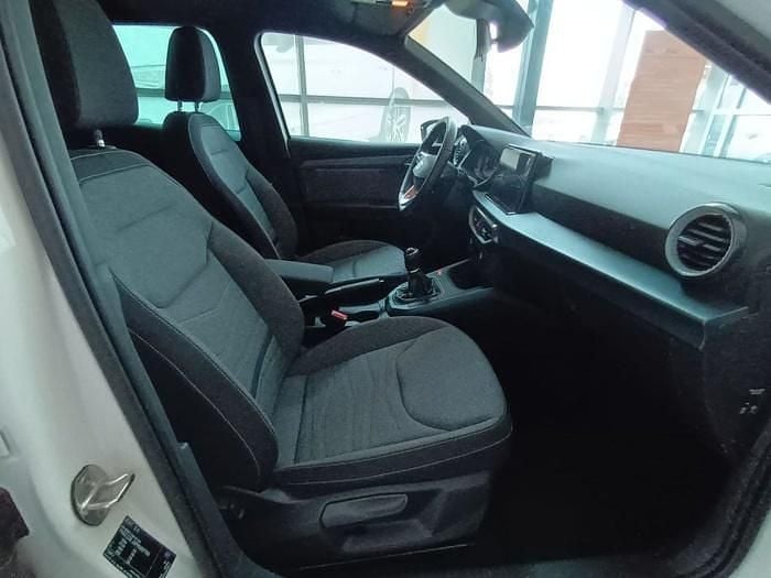 Usado Seat Arona Style Plus 110 CV (80 kW) 2021 Blanco SUV