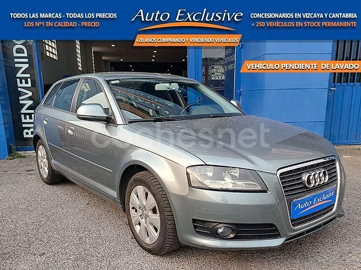 Gris / plata Usado 2011 Audi A3 Sportback Ambition Berlina | 11.240 € (Precio justo) - Imagen 1/4