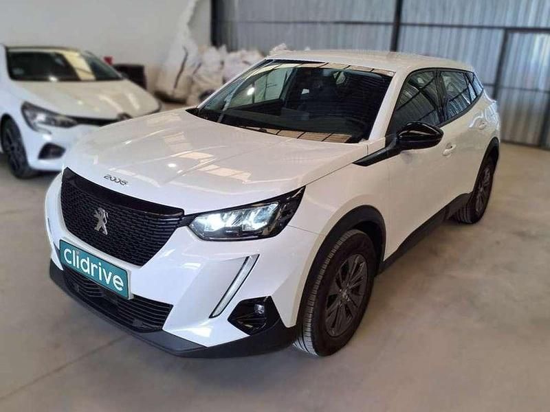 Usado Peugeot 2008 Active 110 CV (80 kW) 2022 Blanco SUV