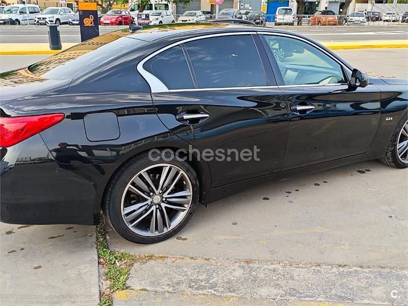 Usado Infiniti Q50 Sport Tech 170 CV (125 kW) 2018 Negro Berlina