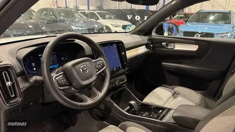 Usado Volvo XC40 Plus 2024 Blanco SUV