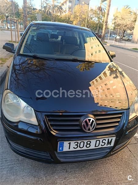 Usado VW Polo Edition 70 CV (51 kW) 2006 Negro Utilitario