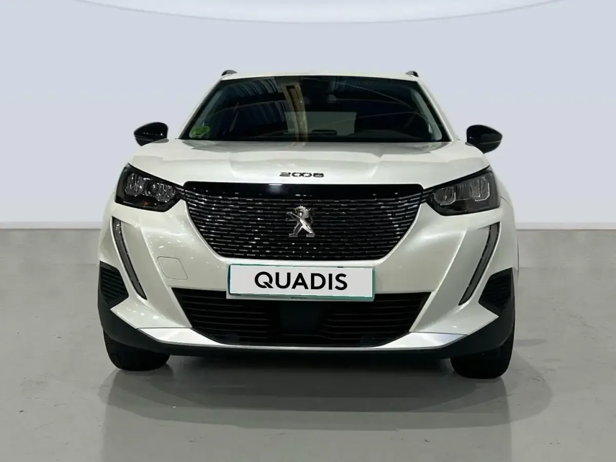 Usado Peugeot 2008 Allure 101 CV (74 kW) 2022 Blanco SUV
