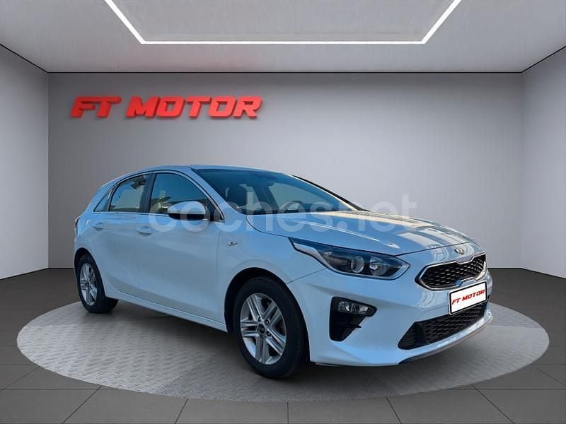 Blanco Usado 2021 Kia Ceed Utilitario | 14.999 € (Buen precio) - Imagen 1/4