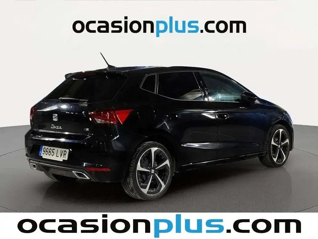 Usado Seat Ibiza FR 90 CV (66 kW) 2021 Negro Utilitario