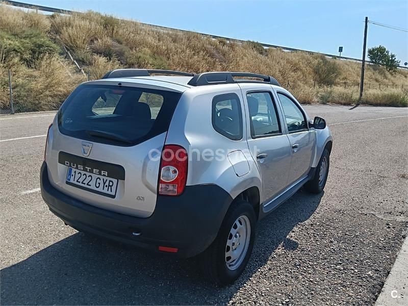 Usado Dacia Duster Ambiance 107 CV (78 kW) 2010 Gris / plata SUV