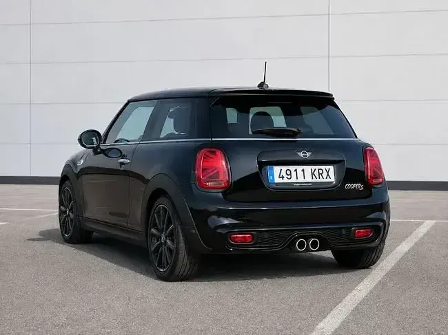 Usado Mini Cooper S 192 CV (141 kW) 2018 Negro Utilitario