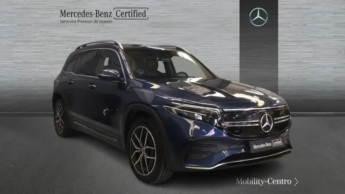 Usado Mercedes EQB300 AMG line 167 kW (228 CV) 2022 Denim blue  metallic paint SUV