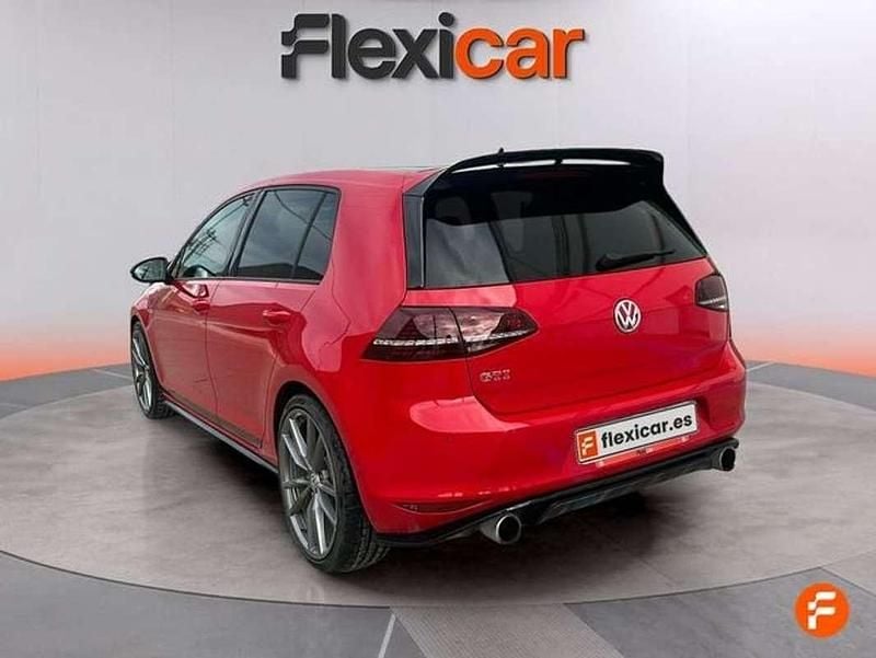 Usado VW Golf VII GTI 265 CV (194 kW) 2017 Rojo Utilitario