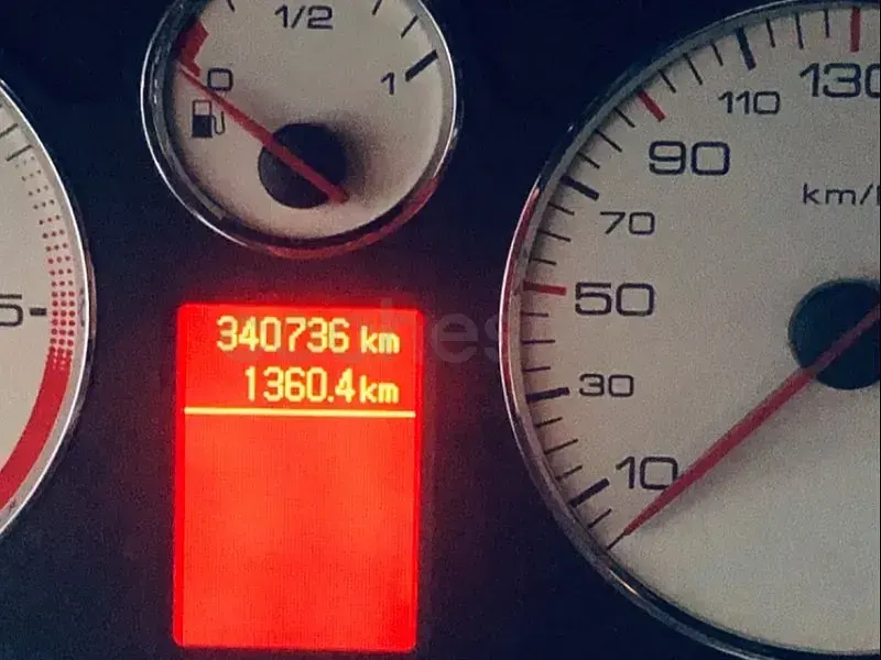 Usado Peugeot 407 Sport 136 CV (100 kW) 2005 Beige Familiar