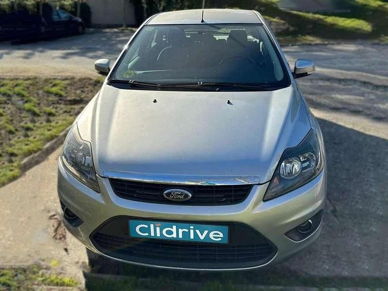 Usado Ford Focus Trend 136 CV (100 kW) 2009 Gris Utilitario