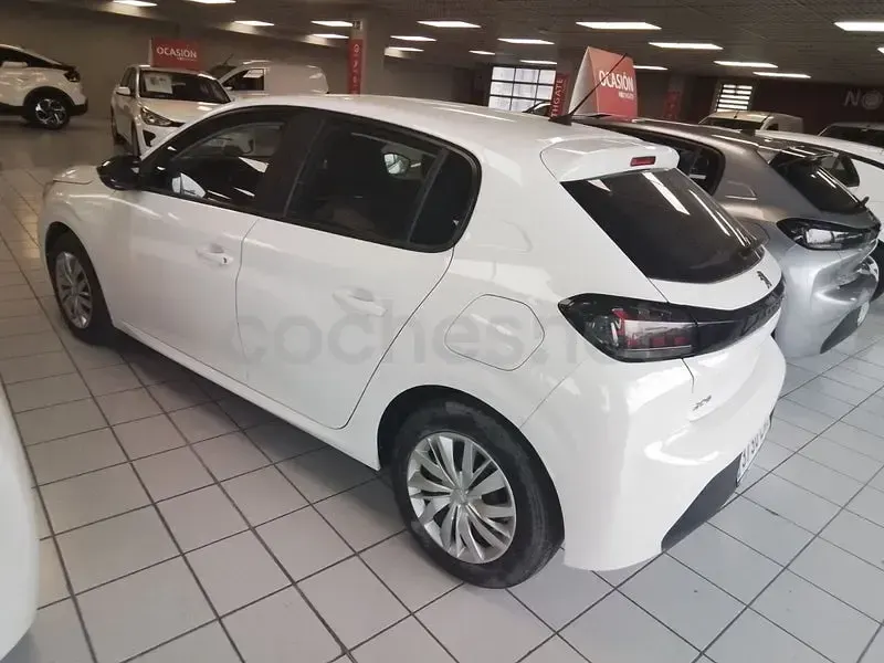 Usado Peugeot 208 Active 75 CV (55 kW) 2022 Blanco Utilitario