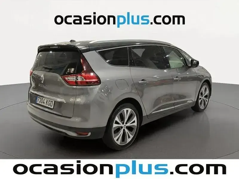 Usado Renault Grand Scénic IV Zen 130 CV (95 kW) 2017 Gris / plata Monovolumen