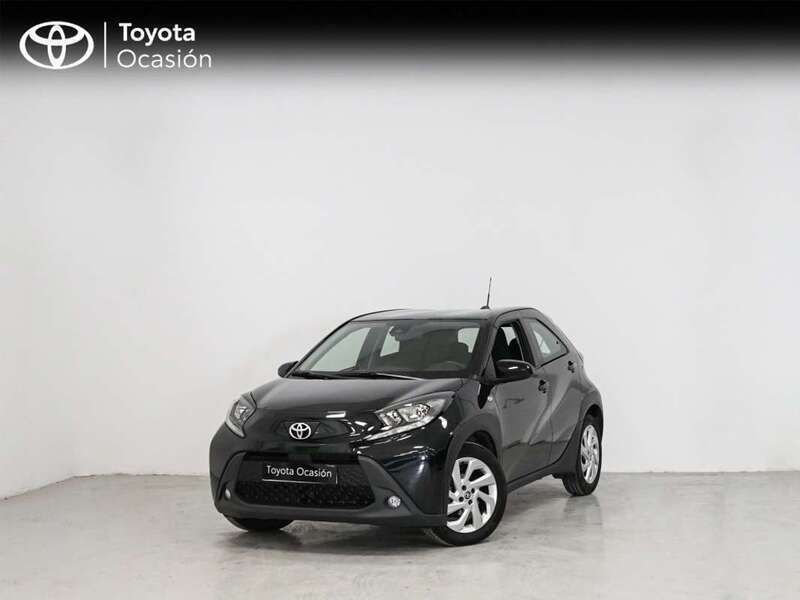 Negro Usado 2024 Toyota Aygo Play Utilitario | 14.500 € (Precio justo) - Imagen 1/4