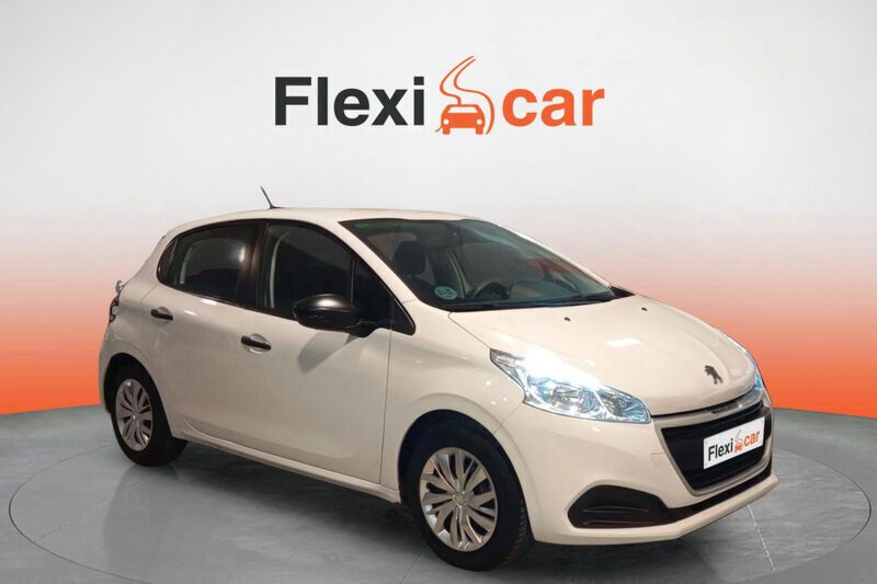 Blanco Usado 2016 Peugeot 208 Access Utilitario | 7190 € (Precio justo) - Imagen 1/4