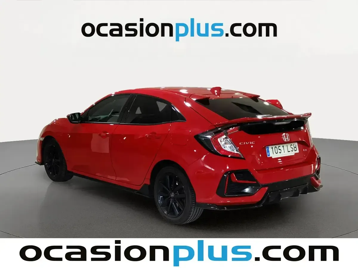 Usado Honda Civic Comfort 126 CV (92 kW) 2021 Rojo