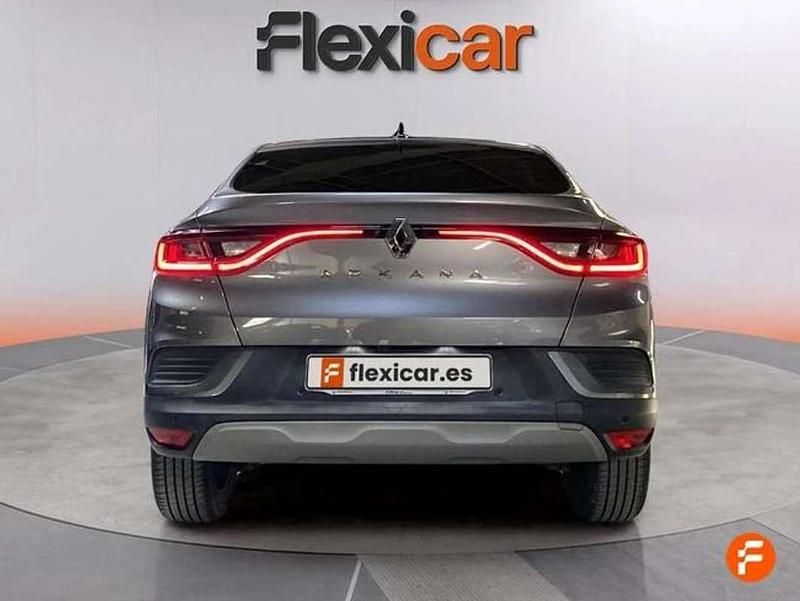 Usado Renault Arkana Techno 140 CV (102 kW) 2023 Gris SUV