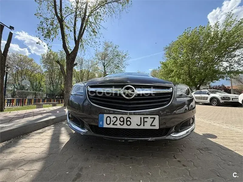 Usado Opel Insignia Excellence 170 CV (125 kW) 2015 Gris / plata Berlina