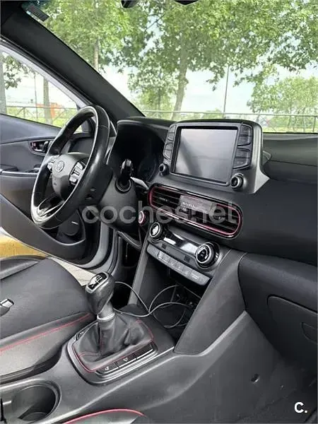Używany Hyundai Kona 120 KM (88 kW) 2017 Biały SUV