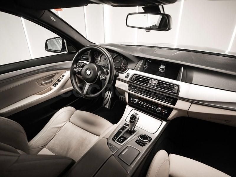 Usado BMW 518 150 CV (110 kW) 2016 Gris / plata Familiar