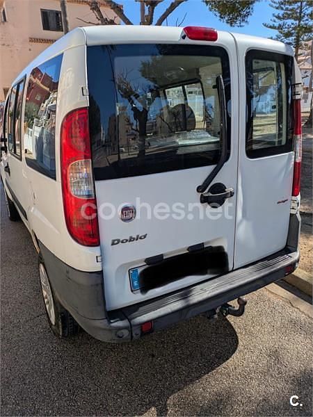 Usado Fiat Doblò Dynamic 105 CV (77 kW) 2009 Blanco Monovolumen