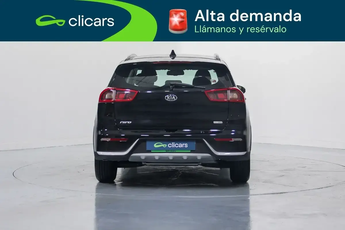 Usado Kia Niro 141 HP (103 kW) 2017 Preto SUV