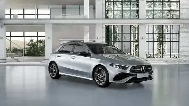 Novo Mercedes A180 136 HP (100 kW) 2025 Cinzento