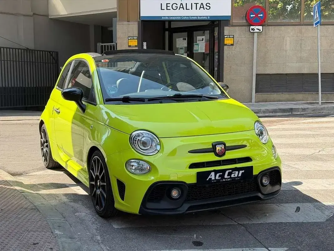 Usado Abarth 595C Competizione 179 CV (131 kW) 2019 Amarillo Descapotable