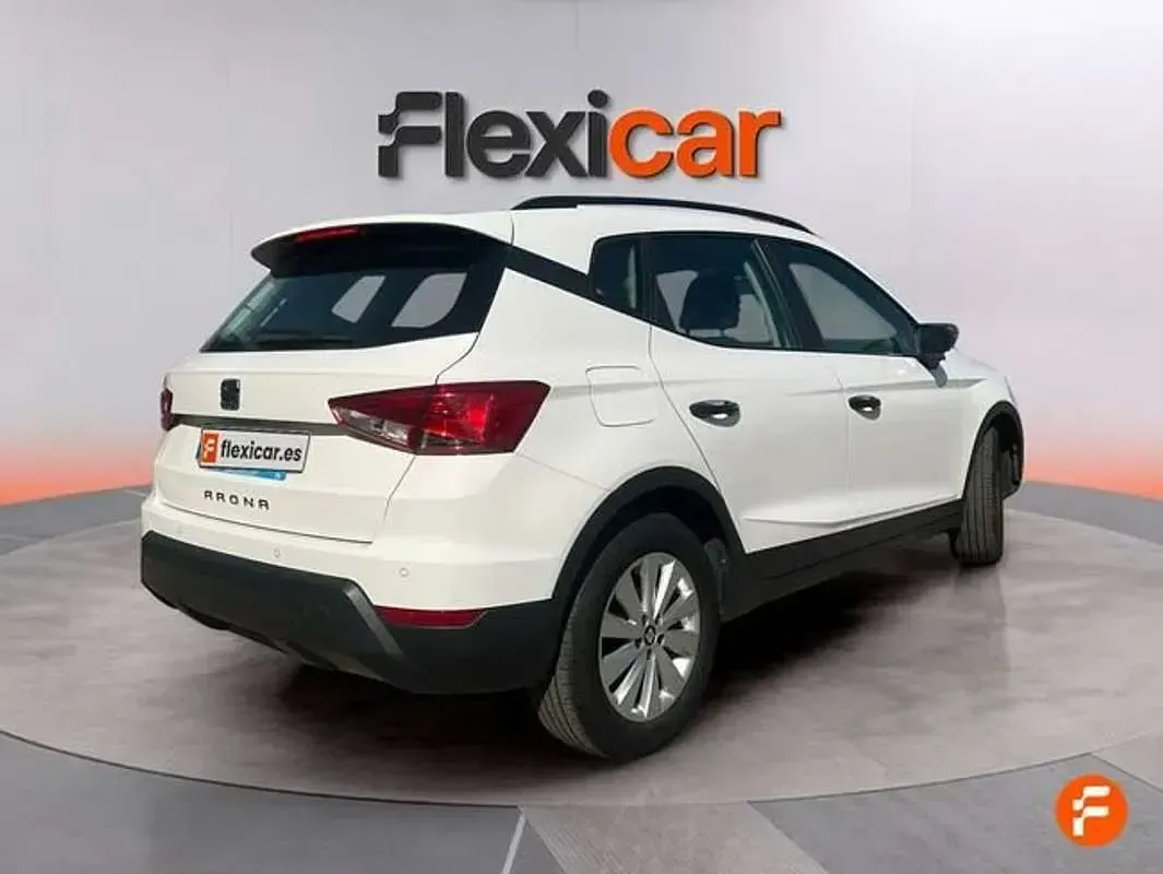 Usado Seat Arona 95 CV (69 kW) 2020 Blanco SUV
