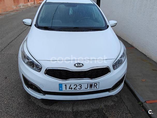 Usado Kia Ceed GT 136 CV (100 kW) 2017 Blanco Berlina