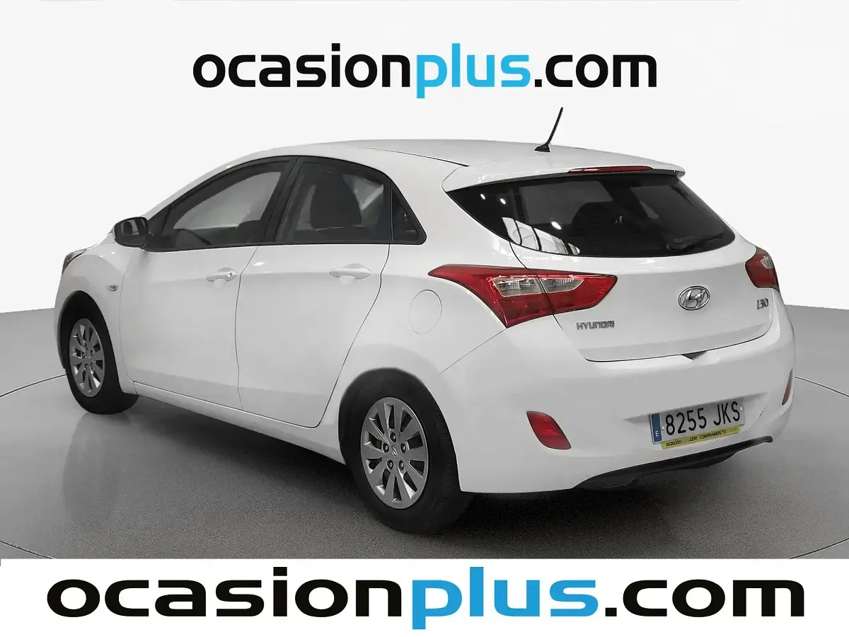 Usado Hyundai i30 100 CV (73 kW) 2015 Blanco Utilitario