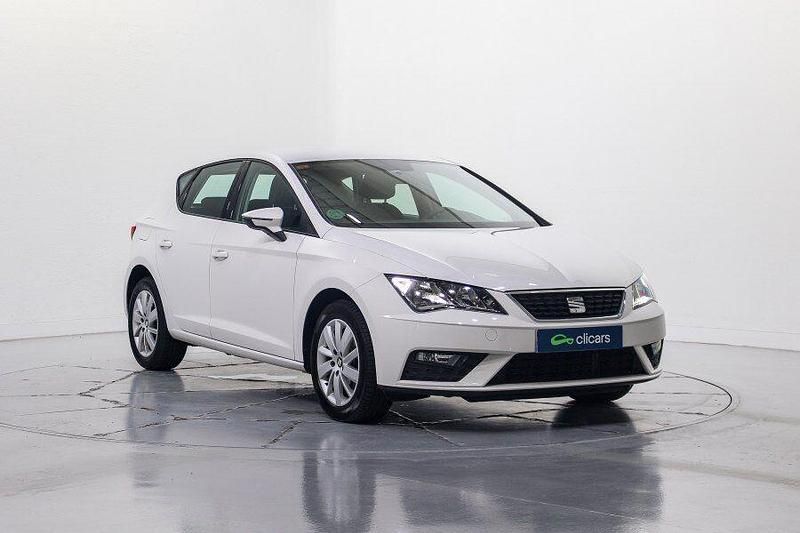 Usado Seat Leon Reference 115 CV (84 kW) 2017 Blanco Berlina