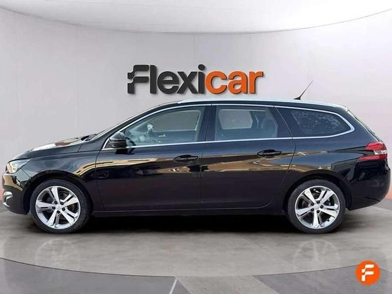 Usado Peugeot 308 SW Active 131 CV (96 kW) 2017 Negro Familiar