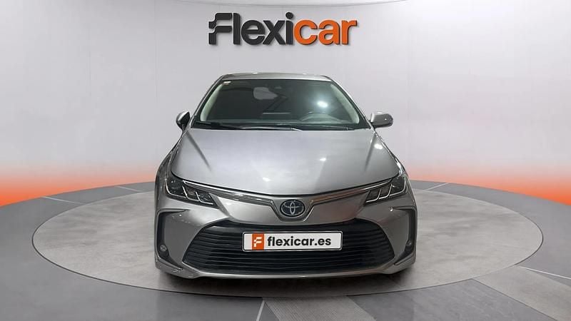 Usado Toyota Corolla Advance 122 CV (89 kW) 2021 Gris Berlina