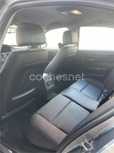 Usado BMW 318 143 CV (105 kW) 2011 Gris / plata Berlina