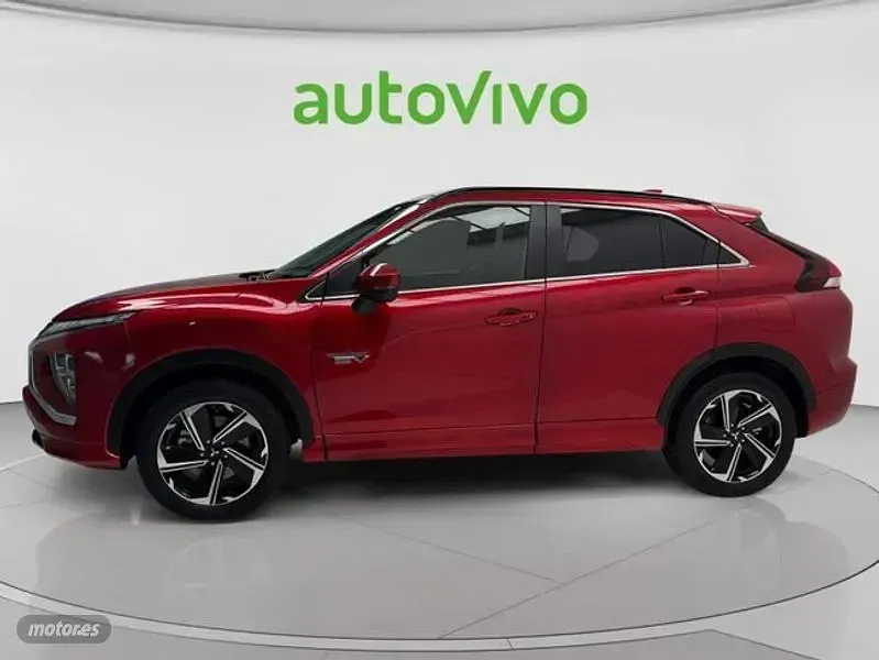 Usado Mitsubishi Eclipse Cross 188 CV (138 kW) 2022 Rojo SUV