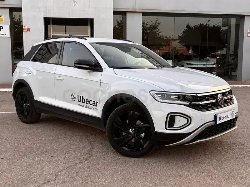 Usado VW T-Roc 116 CV (85 kW) 2025 Blanco SUV