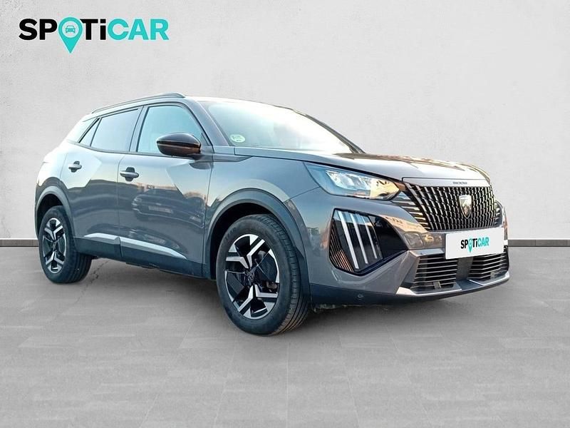 Usado Peugeot 2008 Allure 100 CV (73 kW) 2025 Gris SUV
