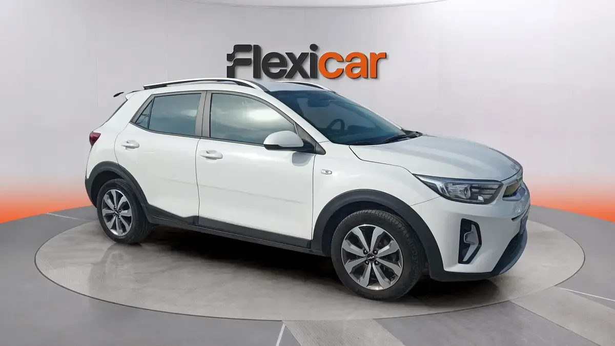 Usado Kia Stonic 120 CV (88 kW) 2022 SUV