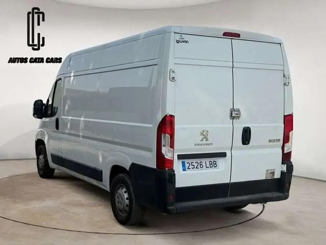 Usado Peugeot Boxer 110 CV (80 kW) 2019 Blanco Van