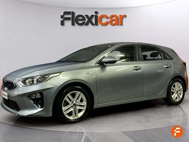 Usado Kia Ceed 120 CV (88 kW) 2021 Gris Utilitario