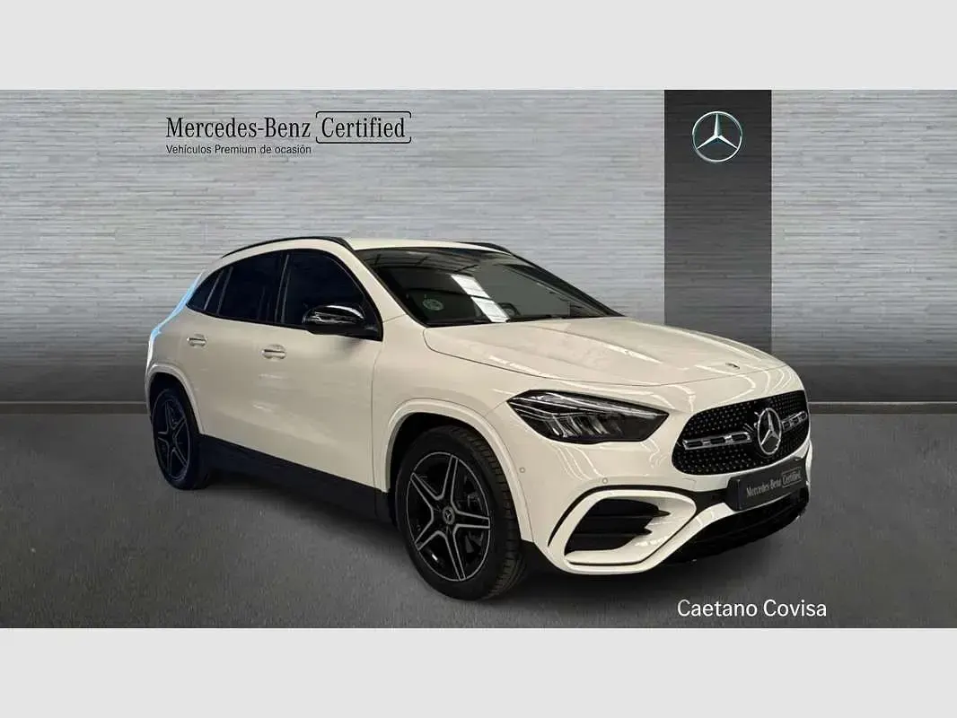 Usado Mercedes GLA200 150 CV (110 kW) 2024 Blanco SUV